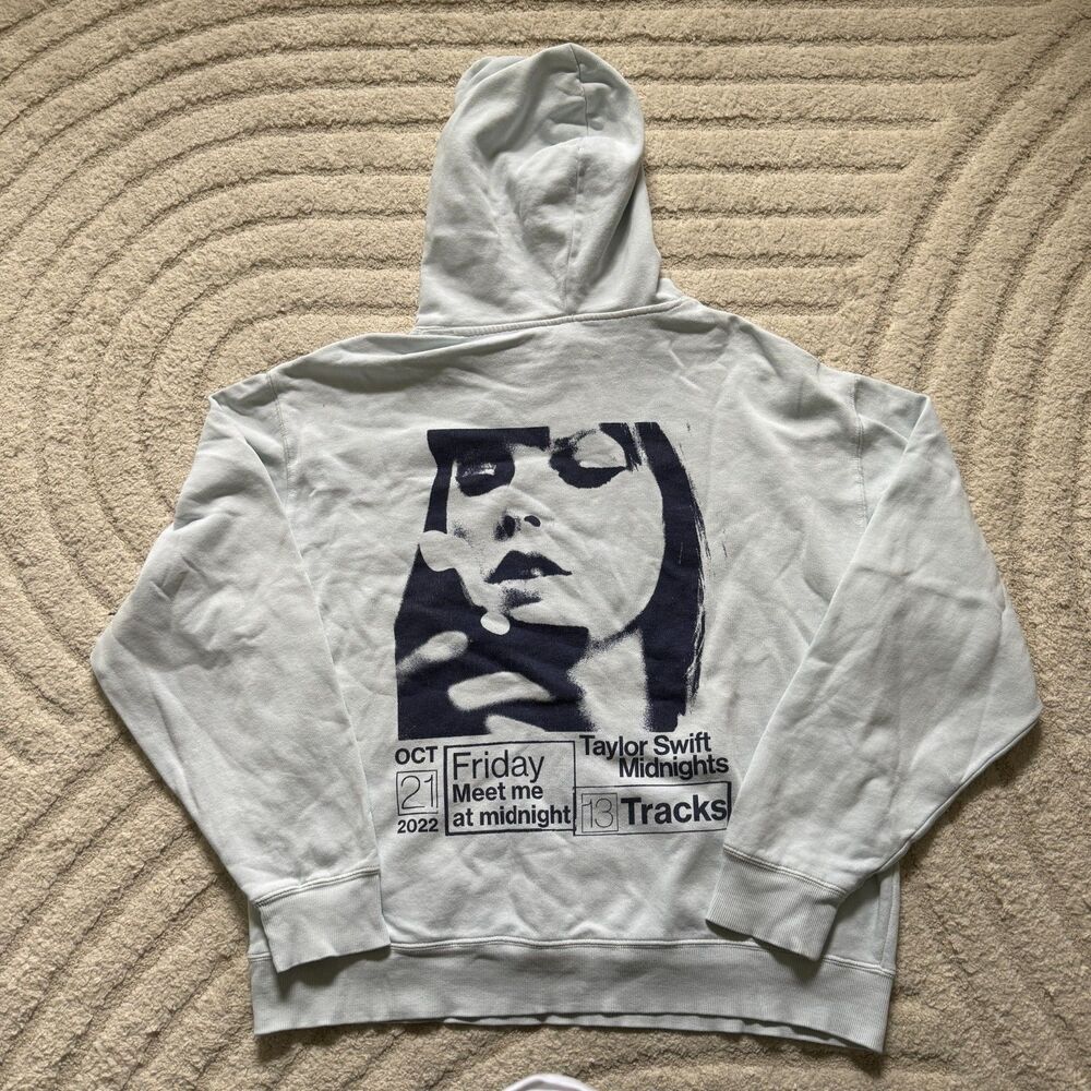 Taylor Swift Midnights World Tour Album Pull Over Hoodie Sweater Size Large